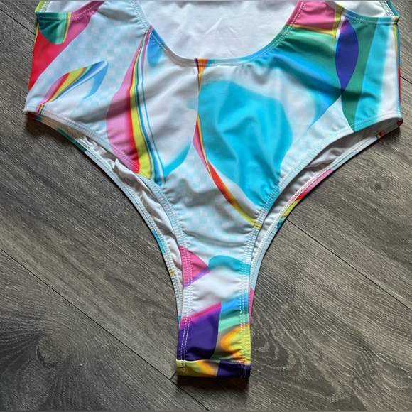 Fabletics Low Back Pride Carnaval Multicolor Stretch One Piece Swimsuit L NWT! - Picture 11 of 13